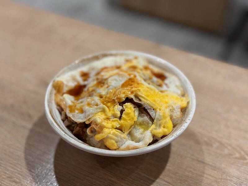 桃園市中壢區桃園｜中壢美食｜偶鵝嚐嚐 鵝肉專賣店～經濟實惠吃鵝肉；校園旁的美味，意外的美食驚喜。（健行科大美食）