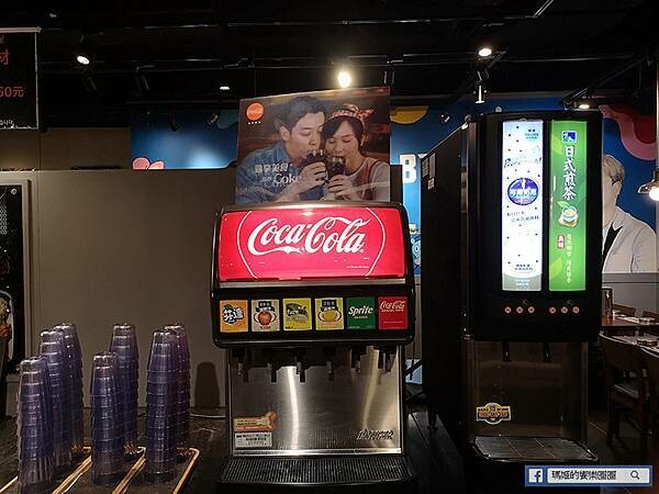 基隆火鍋吃到飽【兩餐基隆店】韓國年糕火鍋吃到飽+炸雞、炒飯、韓國泡麵/韓國美食