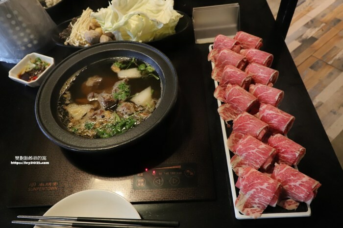 前鎮美食 – 隱藏在崗山南街上 南街鴨肉麵 cp值高 銅板價 鴨肉便當