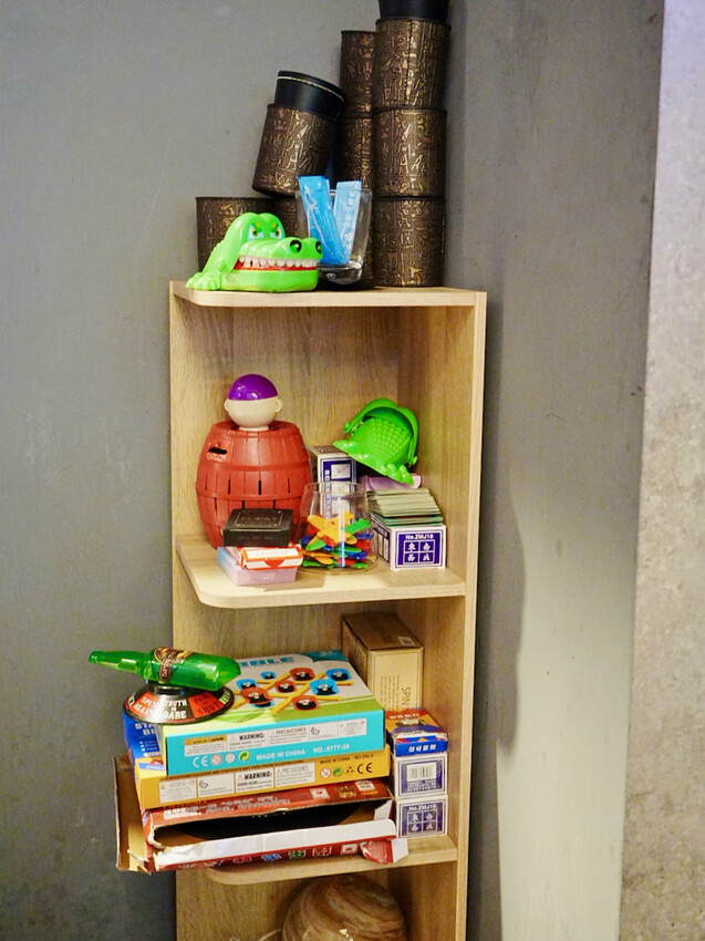 新北市永和區[新北美食] 海神弄局餐酒Bar｜永和酒吧推薦！1.5公升免費調酒等你來挑戰！