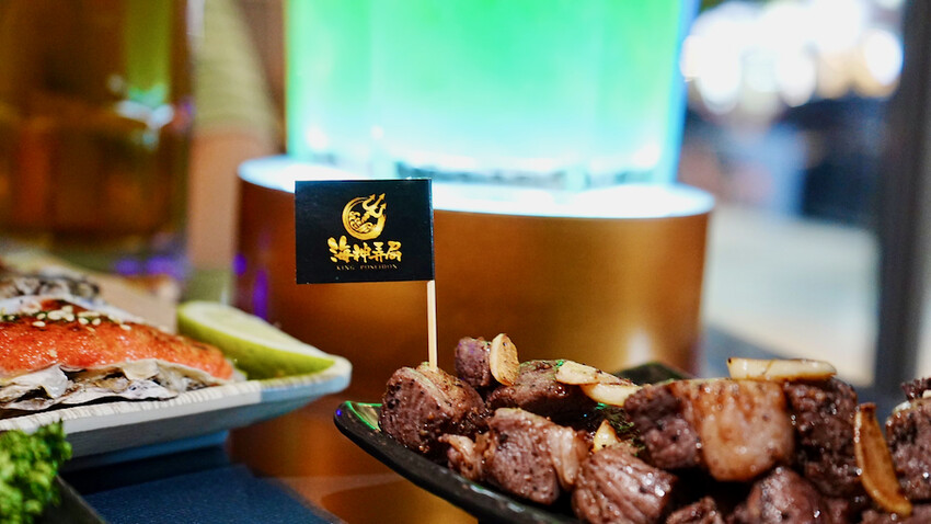 新北市永和區[新北美食] 海神弄局餐酒Bar｜永和酒吧推薦！1.5公升免費調酒等你來挑戰！