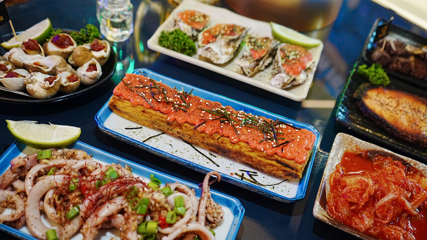 新北市永和區[新北美食] 海神弄局餐酒Bar｜永和酒吧推薦！1.5公升免費調酒等你來挑戰！