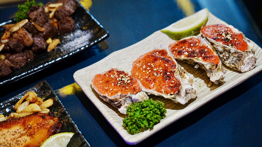 新北市永和區[新北美食] 海神弄局餐酒Bar｜永和酒吧推薦！1.5公升免費調酒等你來挑戰！