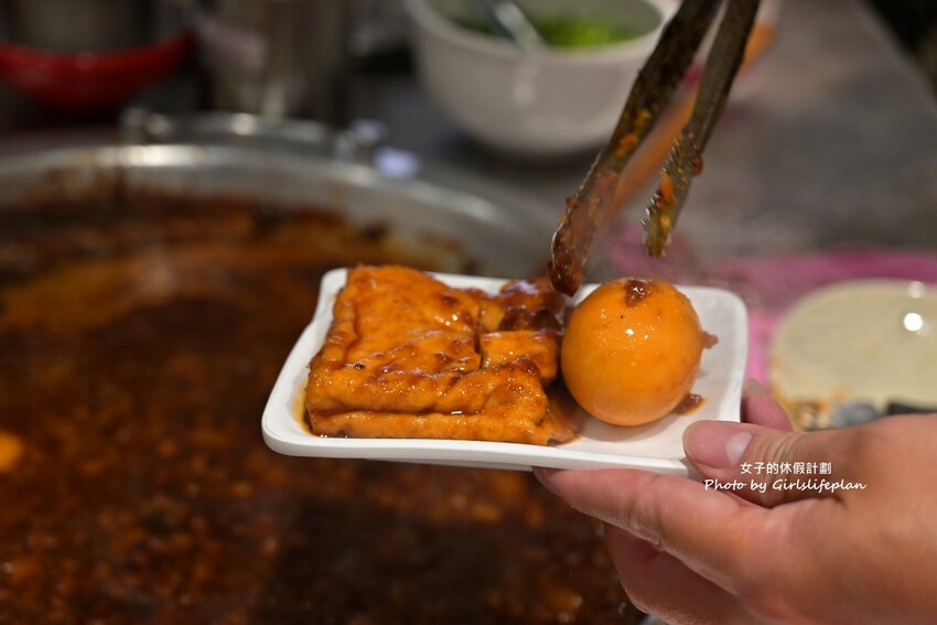 超人氣魯肉飯專賣店,免費加魯汁、加湯喝飽飽,大推30元滷肉飯魯肉便當4菜2肉也有夠超值豬腳也好吃