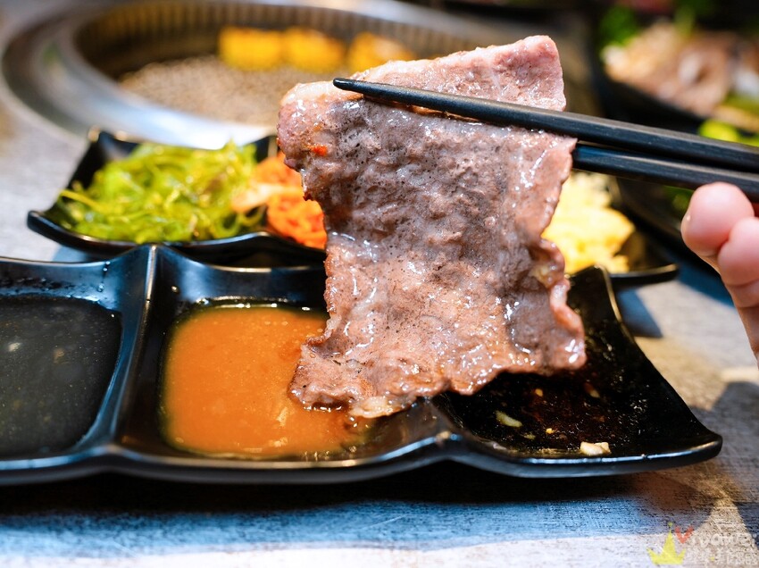 【三柒燒肉專門店】超豪華和牛吃到飽!還有生啤酒無限暢飲!