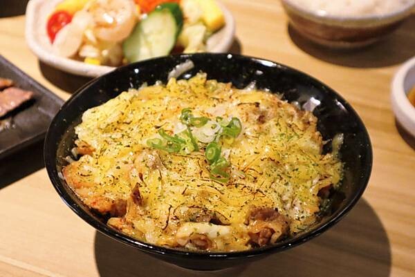 新竹 千穗食事處 厚切超新鮮的高CP值刺身/壽司/定食/日式無菜單家庭料理餐廳!用料沒在客氣~重要的是您滿意❤️