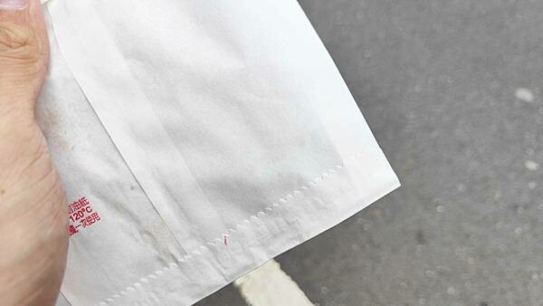 【石碇美食】石碇馬告香腸｜爆神級的美味，隱藏在山間小路的好吃香腸店