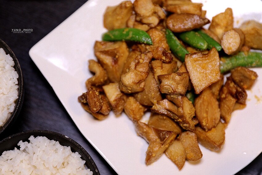 菇菇控的天堂！南投鹿谷菇神景觀餐廳 米其林指南必比登推薦 激推「放山古早雞菇香海味宴」山海味新鮮吃得到