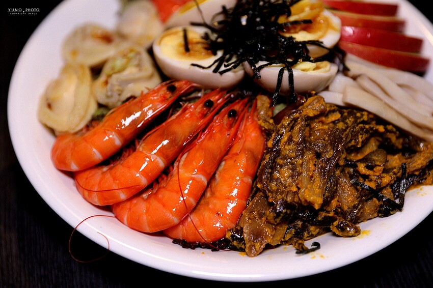 菇菇控的天堂！南投鹿谷菇神景觀餐廳 米其林指南必比登推薦 激推「放山古早雞菇香海味宴」山海味新鮮吃得到