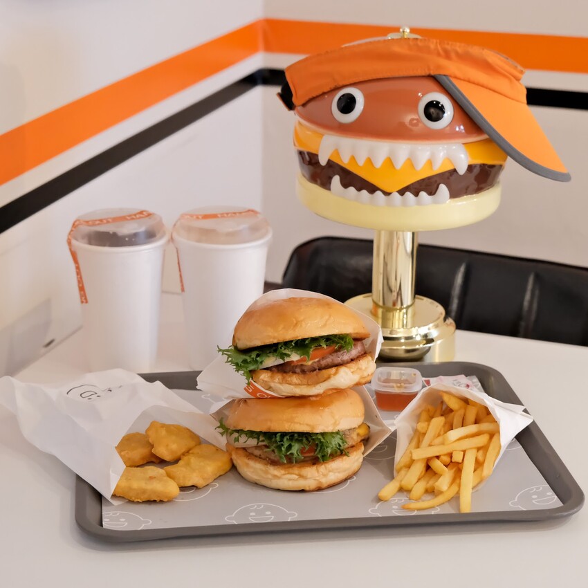 【樹林美食推薦】很好漢堡Hang Out Burger～美式裝潢風格、獨特網美打卡的漢堡餐廳～樹林平價美食、樹林美式餐廳推薦