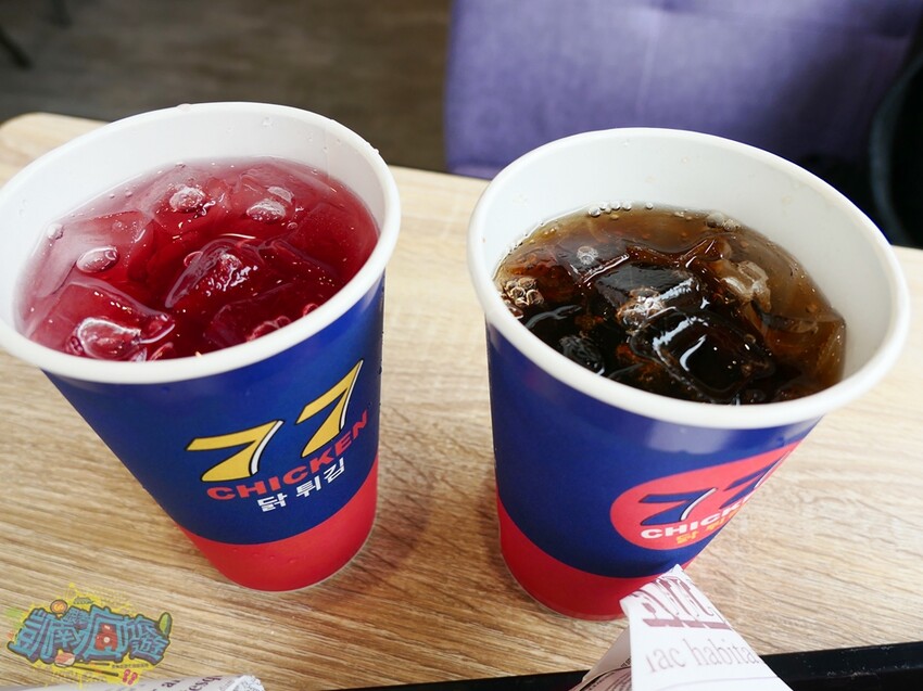 東港炸雞推薦【77炸雞東港店】套餐飲料喝到飽超佛系！必點日式麵線羹有叉燒肉 韓式炸雞、美式炸雞通通有！炸雞美食好吃到會上癮！ - 跟著凱南瘋旅遊