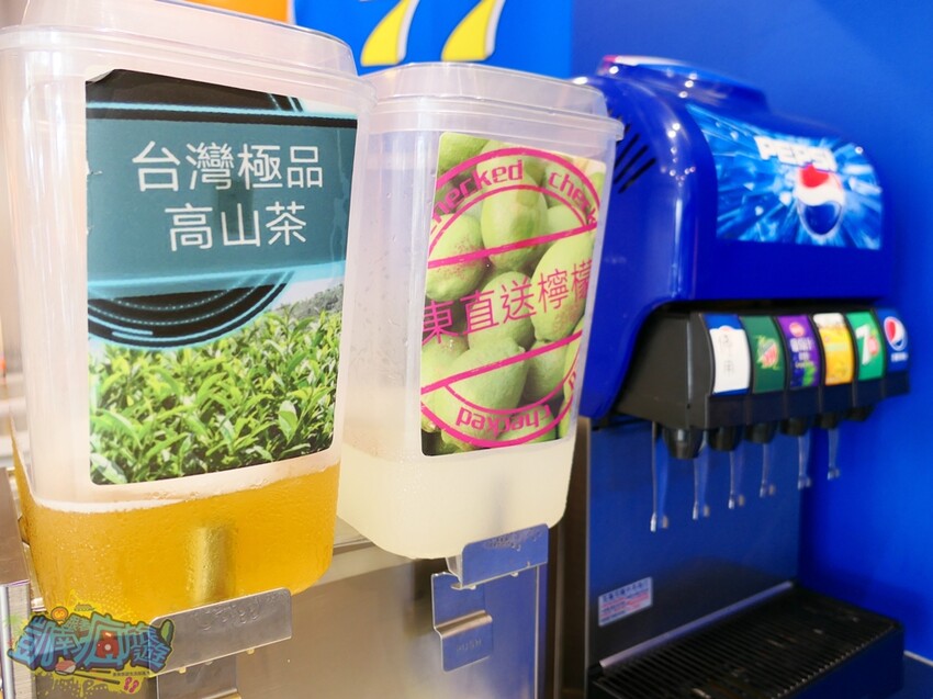 東港炸雞推薦【77炸雞東港店】套餐飲料喝到飽超佛系！必點日式麵線羹有叉燒肉 韓式炸雞、美式炸雞通通有！炸雞美食好吃到會上癮！ - 跟著凱南瘋旅遊