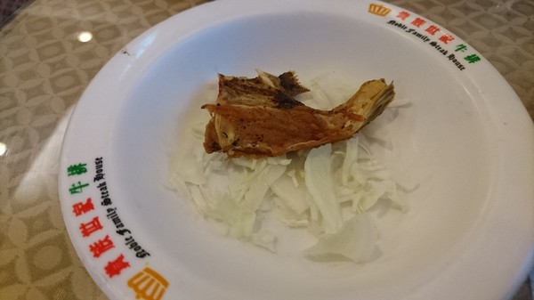 貴族世家牛排(高雄九如店)：高雄~九如店 貴族世家牛排(鮮饌館)~吃免驚自助沙拉吧~巧克力噴泉.牛造型兒童餐都是小朋友的愛~