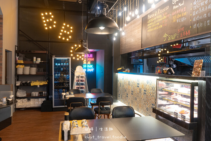 高雄美式餐廳推薦-The BBQ House 高雄南屏店-鼓山區美食餐廳推薦-高雄約會餐廳推薦-捷運巨蛋站美食推薦-凹仔底公園美食推薦 (12 - 59).jpg