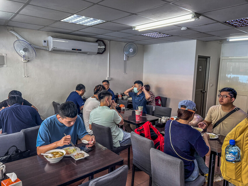 台北市北投區丰清揚小吃店|鼎泰豐師傅自己開,70元吃得到鼎泰豐等級的炒飯?!