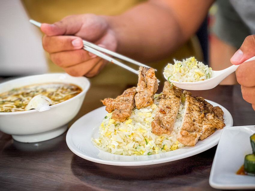 台北市北投區丰清揚小吃店|鼎泰豐師傅自己開,70元吃得到鼎泰豐等級的炒飯?!