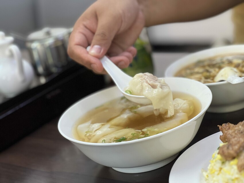 台北市北投區丰清揚小吃店|鼎泰豐師傅自己開,70元吃得到鼎泰豐等級的炒飯?!