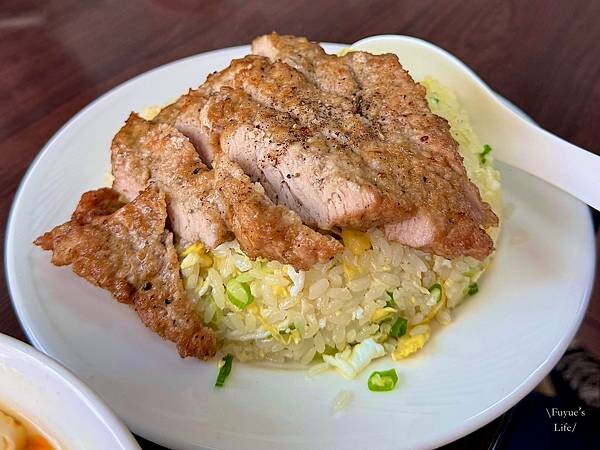 |台北北投‧小吃| 《丰清揚小吃店》的師傅開的小吃店,捷運新