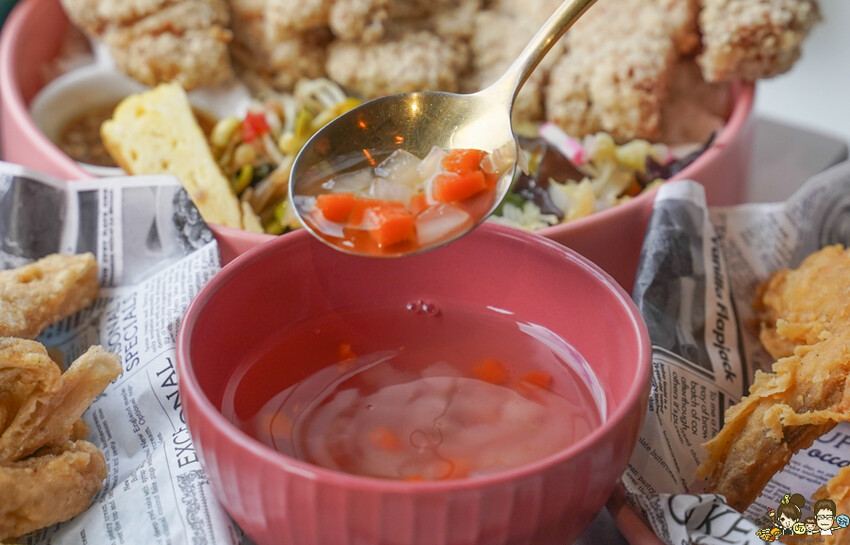 在地人最不想分享的巷弄 ZL小餐館，比臉大的炸雞排、台式家常美食、私房料理定食 X 恆春墾丁必吃美食 - 跟著尼力吃喝玩樂＆親子生活