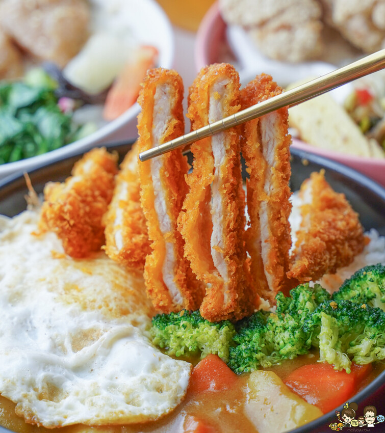 在地人最不想分享的巷弄 ZL小餐館，比臉大的炸雞排、台式家常美食、私房料理定食 X 恆春墾丁必吃美食 - 跟著尼力吃喝玩樂＆親子生活