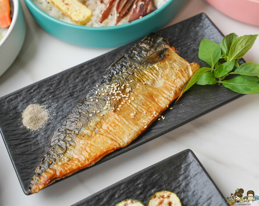 在地人最不想分享的巷弄 ZL小餐館，比臉大的炸雞排、台式家常美食、私房料理定食 X 恆春墾丁必吃美食 - 跟著尼力吃喝玩樂＆親子生活