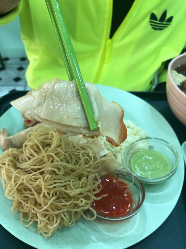 良良海南雞/海南雞飯店/馬來西亞/用良心做良雞/星馬進口原物料/台灣國產當日現宰溫體雞腿/新鮮無異味又Q彈/