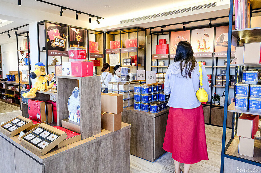 香酥蛋捲滿滿爆漿餡，實心蛋捲搭配可愛笑笑羊包裝，粹蛋捲酥酥蛋香很涮嘴！