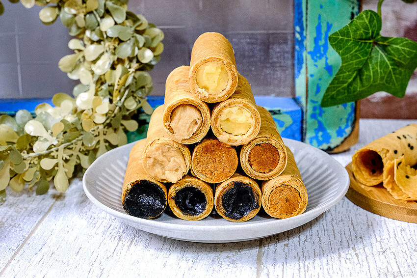 香酥蛋捲滿滿爆漿餡，實心蛋捲搭配可愛笑笑羊包裝，粹蛋捲酥酥蛋香很涮嘴！