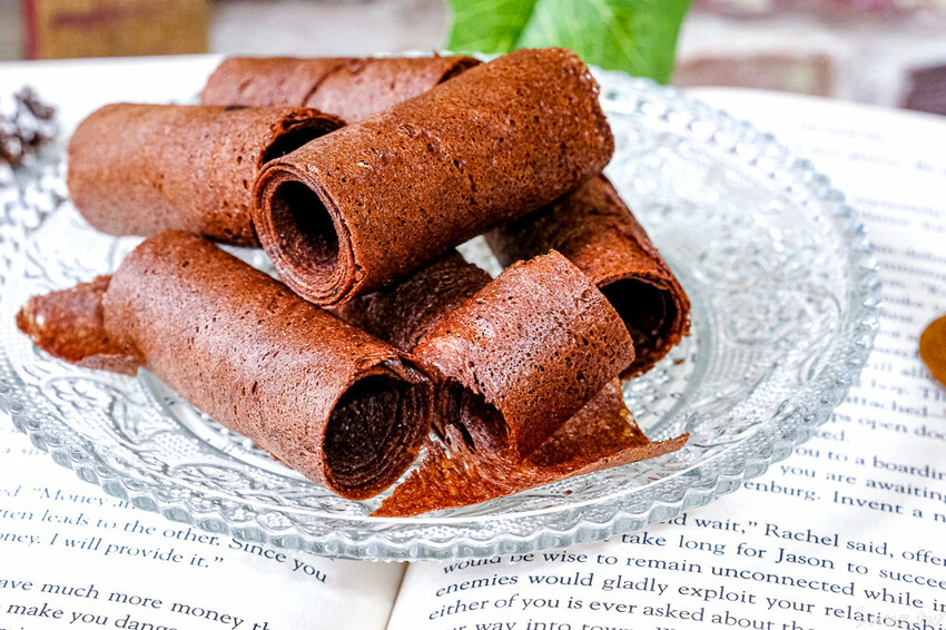 香酥蛋捲滿滿爆漿餡，實心蛋捲搭配可愛笑笑羊包裝，粹蛋捲酥酥蛋香很涮嘴！