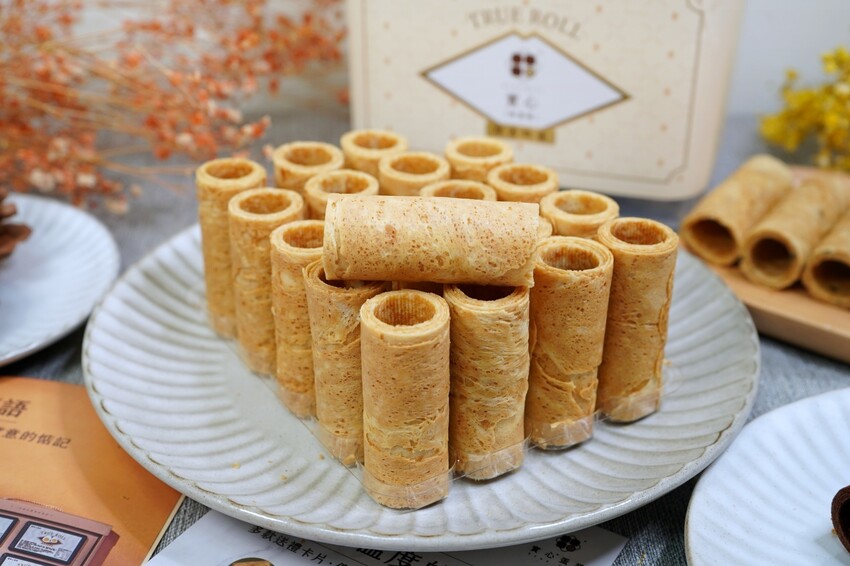 隱身在豪宅的爆紅伴手禮與笑笑羊聯名啦!新世代粹蛋捲必吃超濃苦甜巧克力口味,過年禮盒、中秋禮盒送禮推薦!