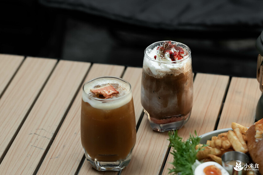 Cuppa Mc Cafe|草莓巴斯克,一月眾所矚目的甜心小萌寶|台中咖啡廳|向上市場美食|草莓季甜點推薦 - 小米食