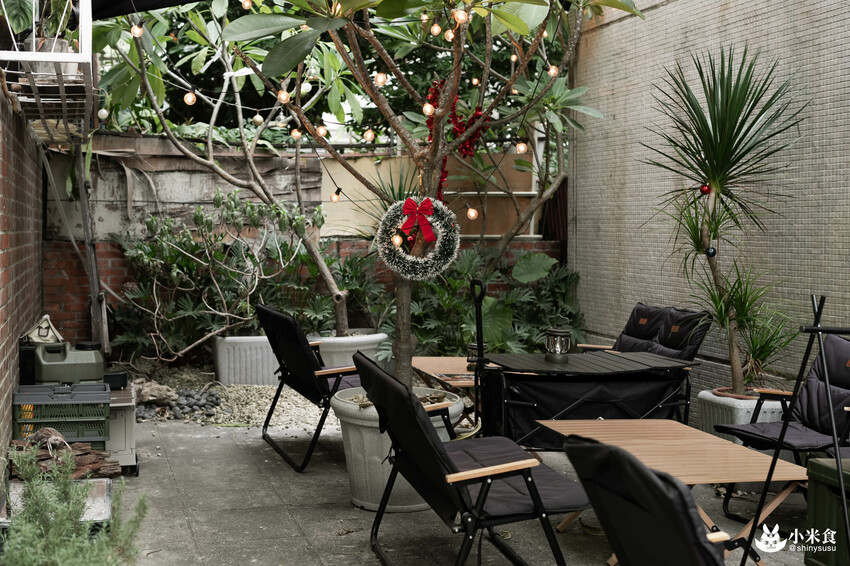 Cuppa Mc Cafe|草莓巴斯克,一月眾所矚目的甜心小萌寶|台中咖啡廳|向上市場美食|草莓季甜點推薦 - 小米食