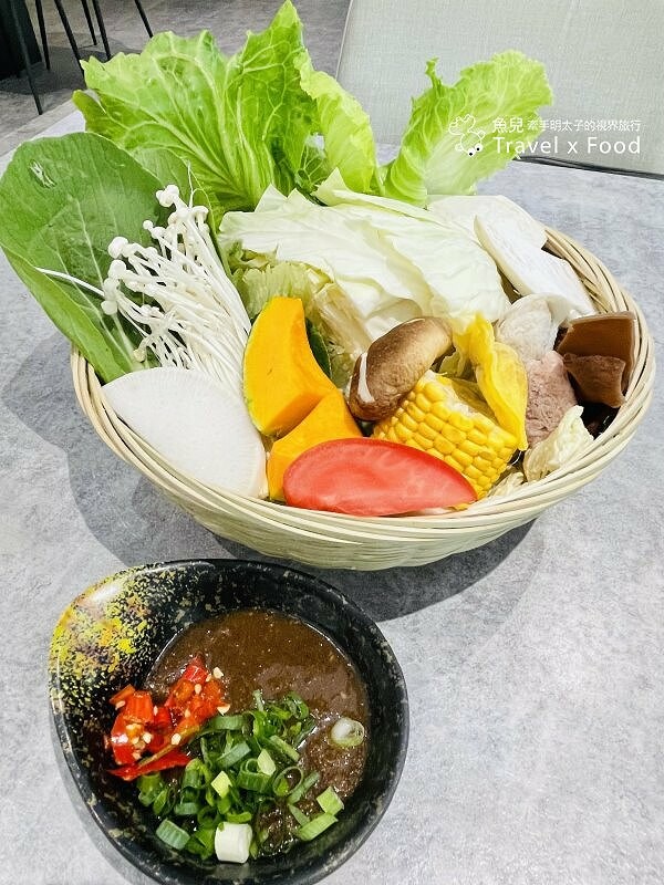 夏天也要吃鍋!世代傳承經典秘方,獨門調製沾醬,玖圍沙茶老火鍋(桃園店) @魚兒 x 牽手明太子的「視」界旅行