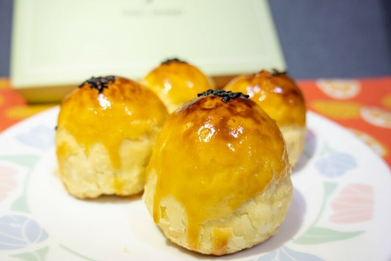 【美食】中山區艸式甜點，艸式蛋黃酥6入禮盒，甜而不膩口感層次豐富！