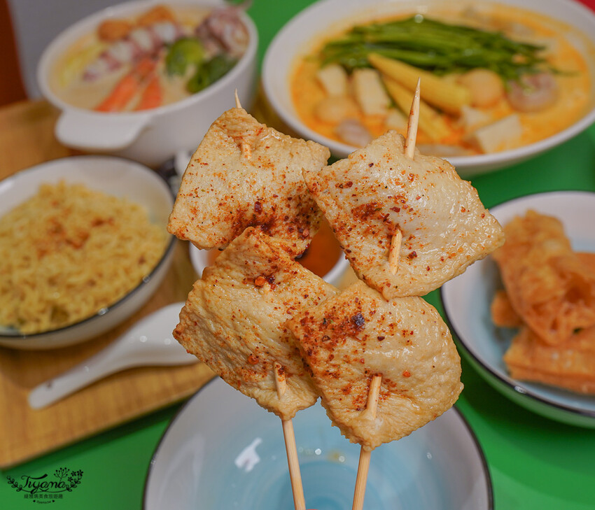 高雄麻辣燙。Eight Hot 不一樣的麻辣燙,必吃麻奶海鮮鍋,想吃什麼自由選!! @緹雅瑪 美食旅遊趣