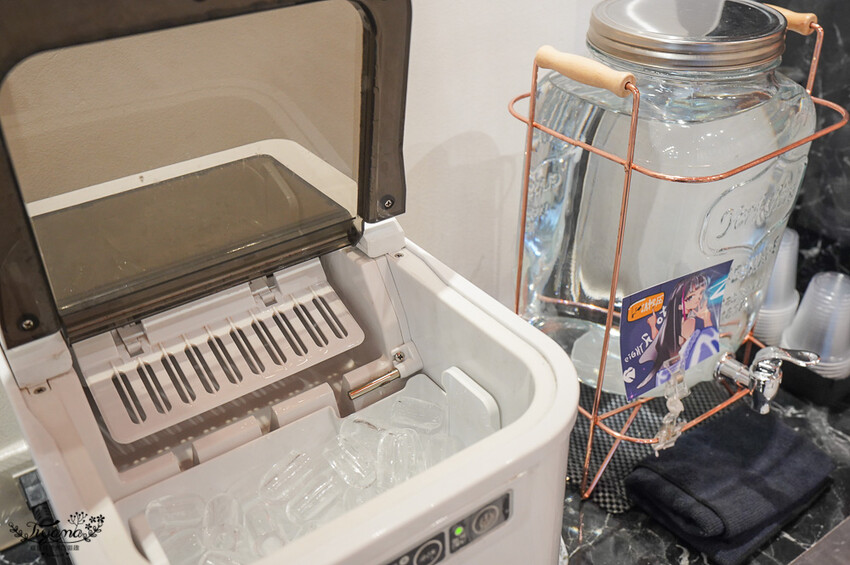 高雄麻辣燙。Eight Hot 不一樣的麻辣燙,必吃麻奶海鮮鍋,想吃什麼自由選!! @緹雅瑪 美食旅遊趣