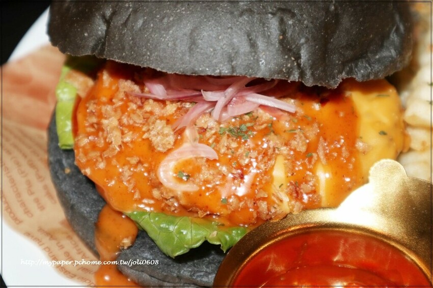 【蓬蓬熊工作室 印尼風味輕食】桃園異國料理推薦 桃園火車站美食推薦 獨特南洋風味早午餐 享受異國料理帶來的味蕾饗宴