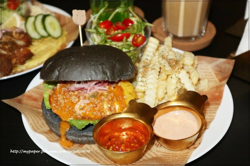 【蓬蓬熊工作室 印尼風味輕食】桃園異國料理推薦 桃園火車站美食推薦 獨特南洋風味早午餐 享受異國料理帶來的味蕾饗宴