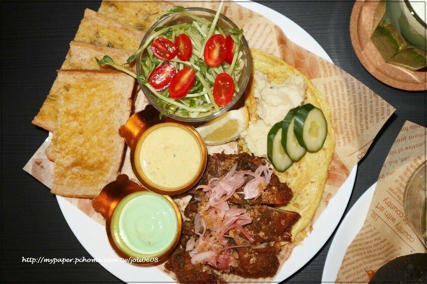 【蓬蓬熊工作室 印尼風味輕食】桃園異國料理推薦 桃園火車站美食推薦 獨特南洋風味早午餐 享受異國料理帶來的味蕾饗宴