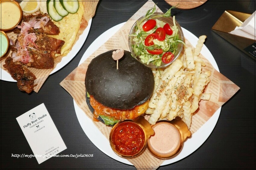 【蓬蓬熊工作室 印尼風味輕食】桃園異國料理推薦 桃園火車站美食推薦 獨特南洋風味早午餐 享受異國料理帶來的味蕾饗宴