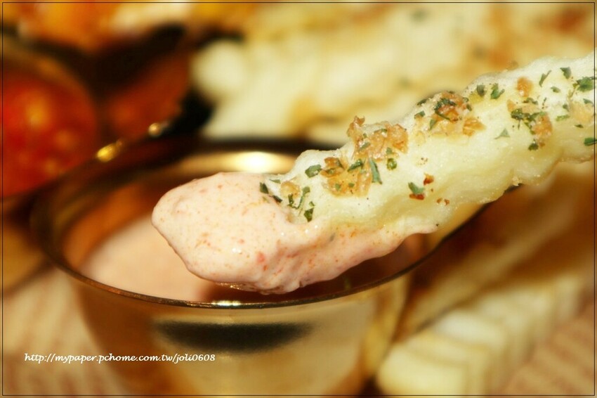 【蓬蓬熊工作室 印尼風味輕食】桃園異國料理推薦 桃園火車站美食推薦 獨特南洋風味早午餐 享受異國料理帶來的味蕾饗宴