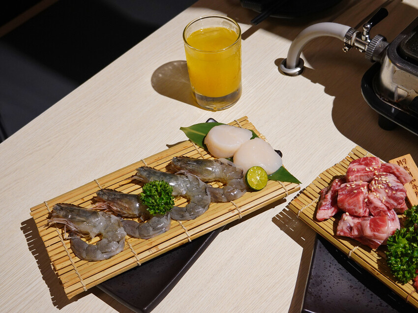 新北新店—牛燒肉Yakiniku｜和牛不再遙不可及 燒肉套餐一人八百有找｜大坪林、七張、耕莘醫院、新店高中