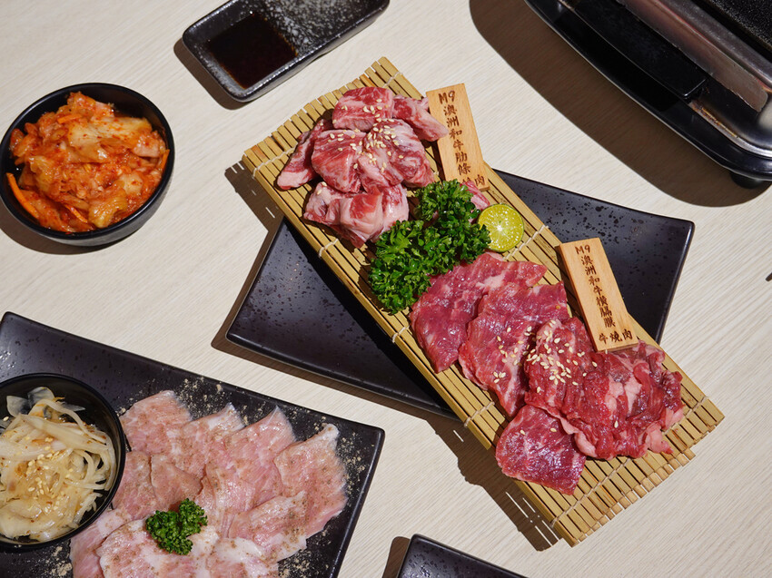 新北新店—牛燒肉Yakiniku｜和牛不再遙不可及 燒肉套餐一人八百有找｜大坪林、七張、耕莘醫院、新店高中