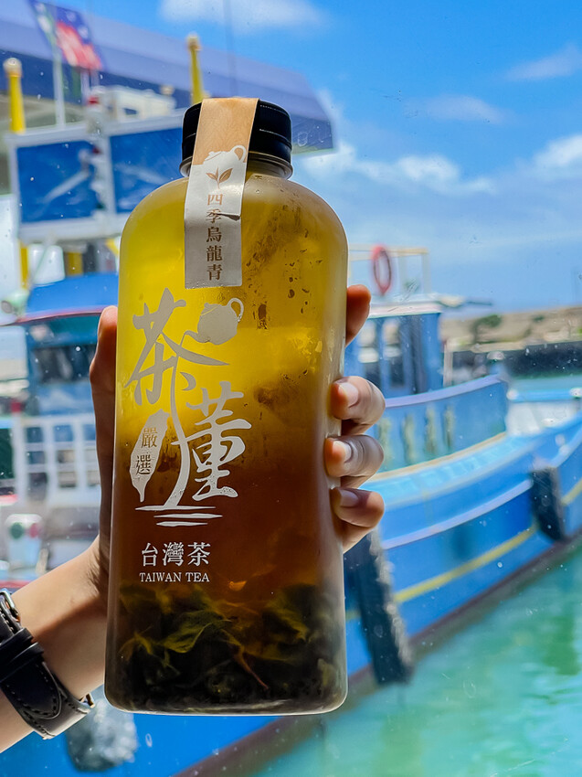 澎派水產 – 後壁湖必吃 x 100元澎湃生魚片 活跳跳新鮮海鮮 季節限定飛魚生魚片 超高CP值海產餐廳 大港入船