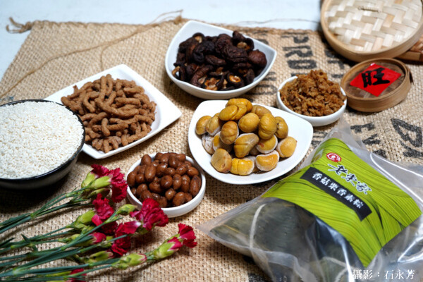 老東家得獎名粽推出端午節訂粽子滿2000元，送鮑魚佛跳牆。