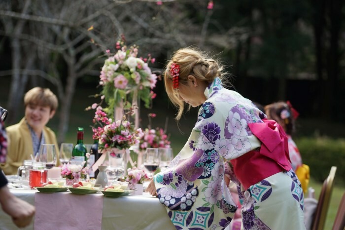 老東家得獎名粽推出端午節訂粽子滿2000元，送鮑魚佛跳牆。
