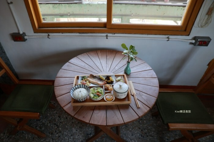 員林美食富味美之家︱彰化員林平價美食中式個人套餐推薦宮保雞丁特餐.秘製紅燒牛腩煲特餐.日式豬排蛋包飯,