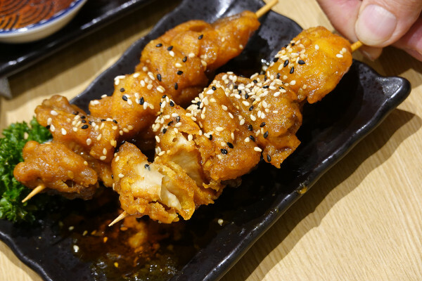 桃園市中壢區肉食族也能開心吃的中壢中原大學香知有素蔬食餐廳,好吃中壢中原素食炸物,素食拉麵免費加湯加麵還附飲料