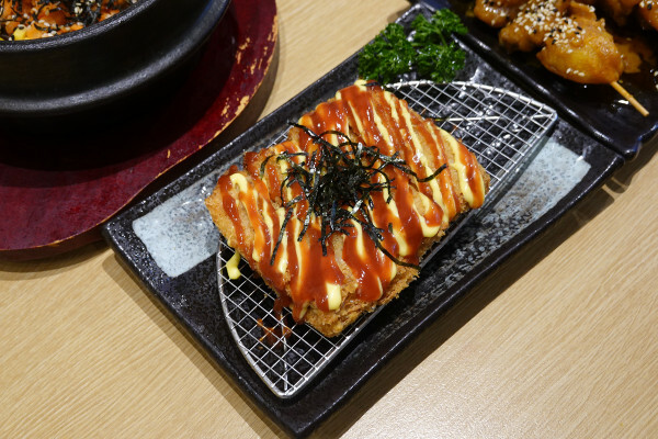 桃園市中壢區肉食族也能開心吃的中壢中原大學香知有素蔬食餐廳,好吃中壢中原素食炸物,素食拉麵免費加湯加麵還附飲料