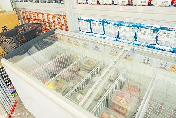 基隆美食。小李海鮮麵 八斗子車站對面的半自助吃泡麵 自選